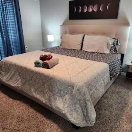 Blue Shark *B501* @ Medical Center 1Br Modern King Apartment With Private Patio Х'юстон Екстер'єр фото