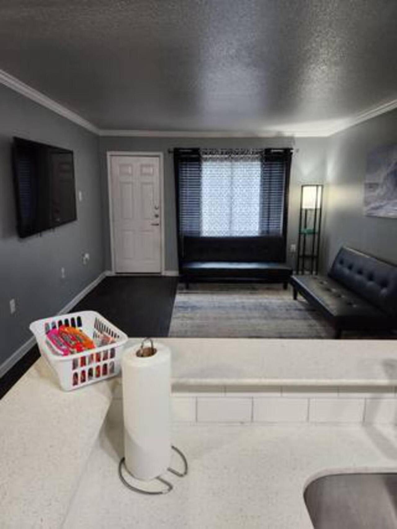 Blue Shark *B501* @ Medical Center 1Br Modern King Apartment With Private Patio Х'юстон Екстер'єр фото