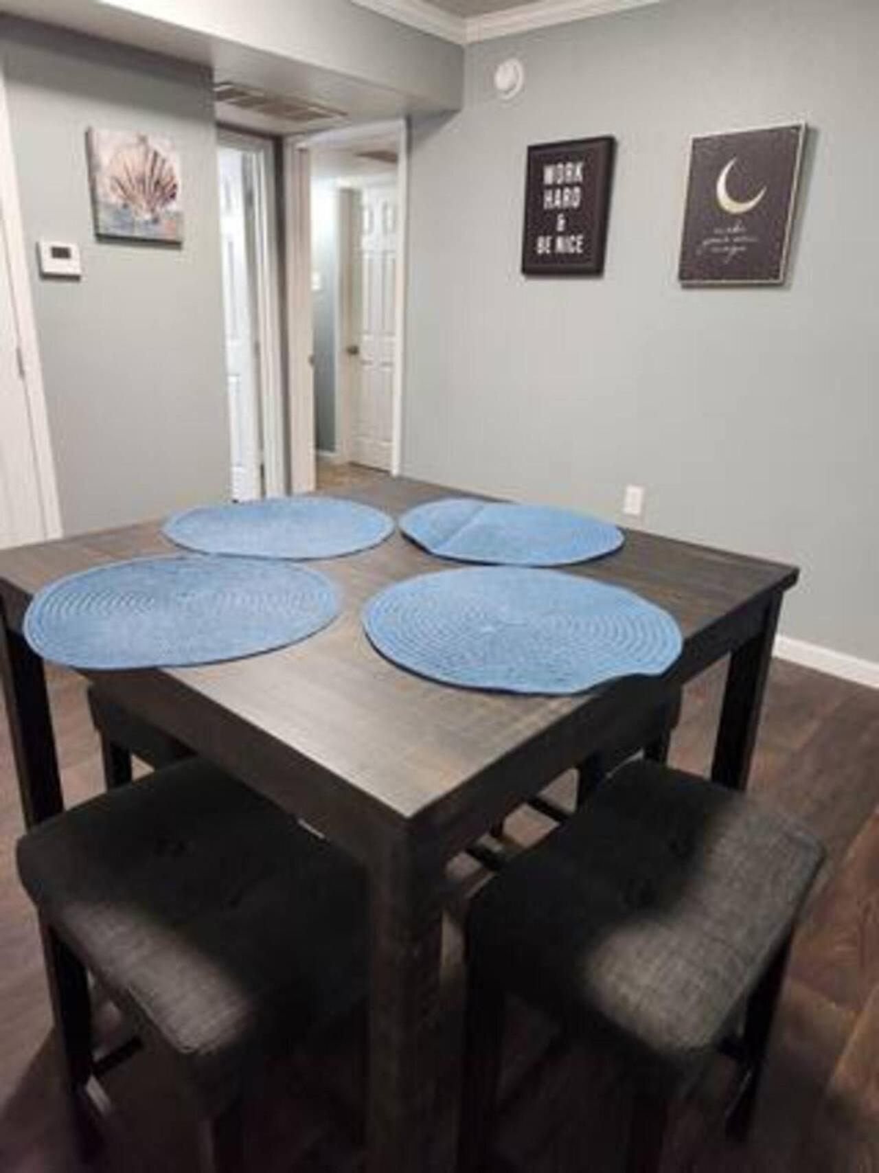 Blue Shark *B501* @ Medical Center 1Br Modern King Apartment With Private Patio Х'юстон Екстер'єр фото