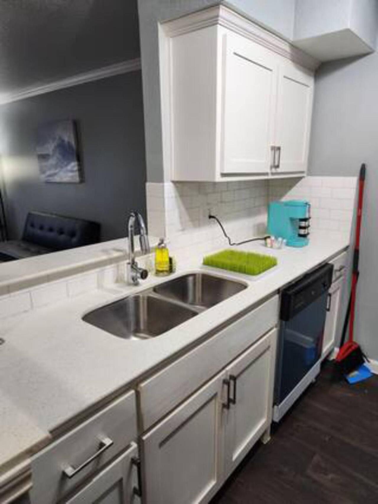 Blue Shark *B501* @ Medical Center 1Br Modern King Apartment With Private Patio Х'юстон Екстер'єр фото